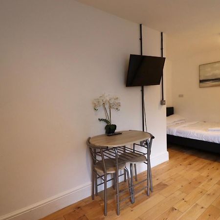 شقة Flat 4, 10 St John'S بورنماوث المظهر الخارجي الصورة